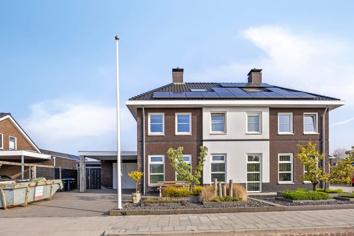 Photo 3 of Hooiwagen 17