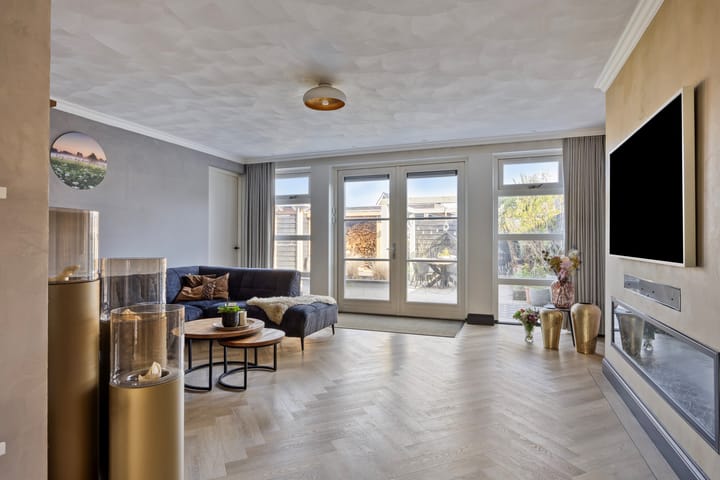 Photo 8 of Hooiwagen 17