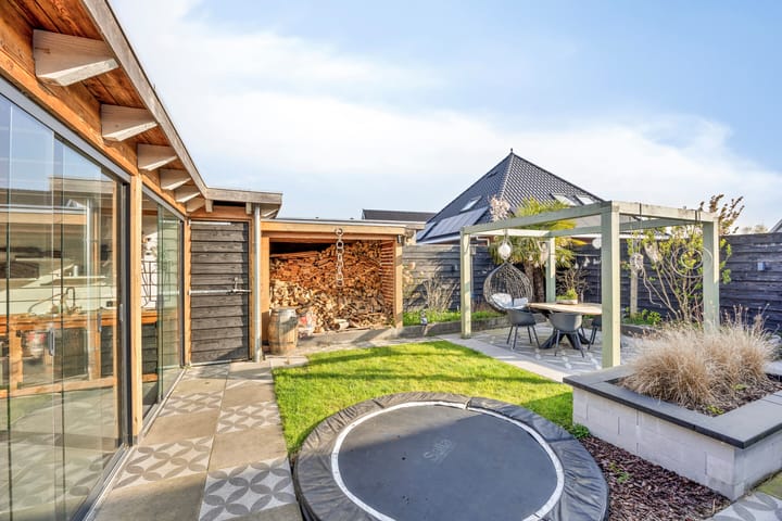 Photo 40 of Hooiwagen 17