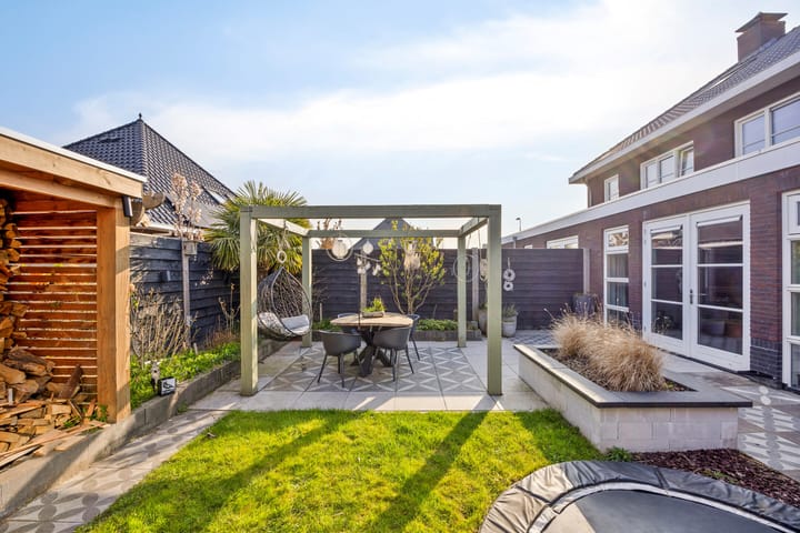 Photo 41 of Hooiwagen 17