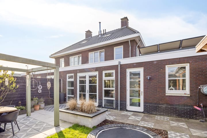 Photo 42 of Hooiwagen 17