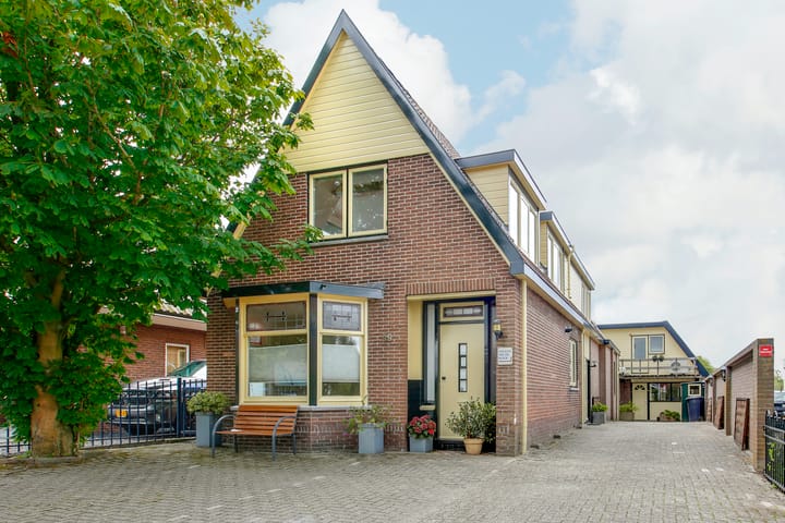 Foto 3 van Den Ilp 99