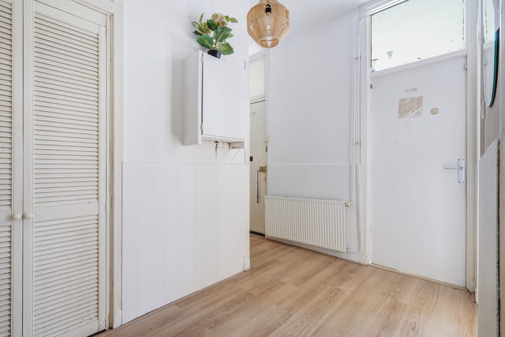 Photo 9 of Vechtstraat 4