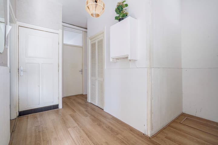 Photo 16 of Vechtstraat 4