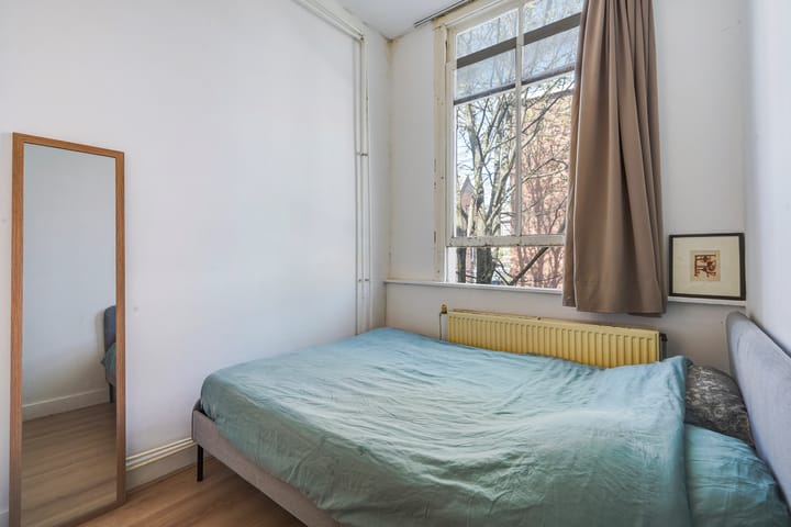 Photo 21 of Vechtstraat 4