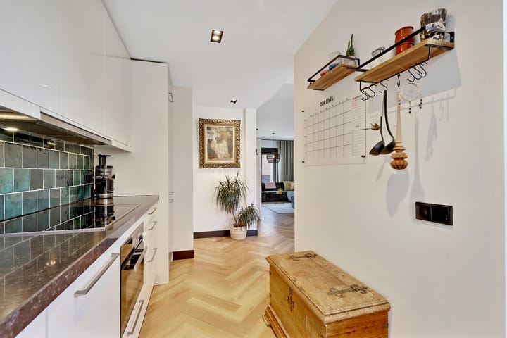 Photo 22 of Buitensluisstraat 15