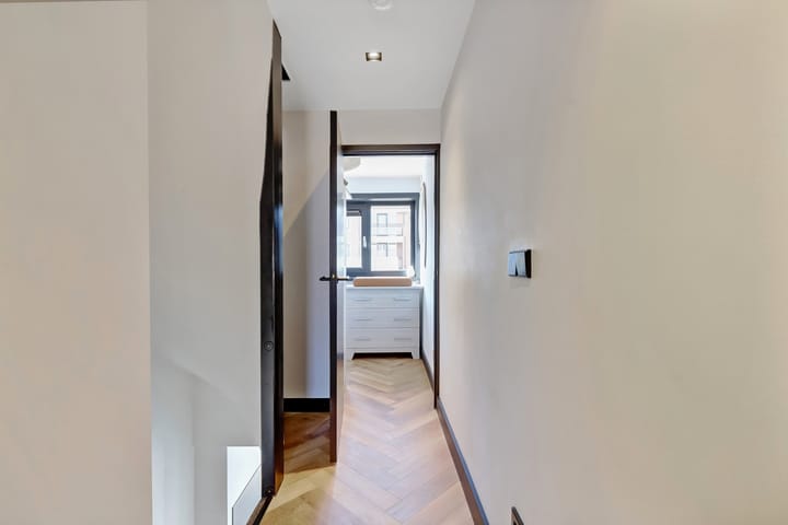 Photo 25 of Buitensluisstraat 15