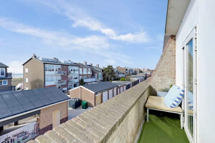 Photo 55 of Buitensluisstraat 15