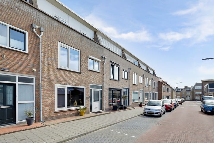 Photo 71 of Buitensluisstraat 15