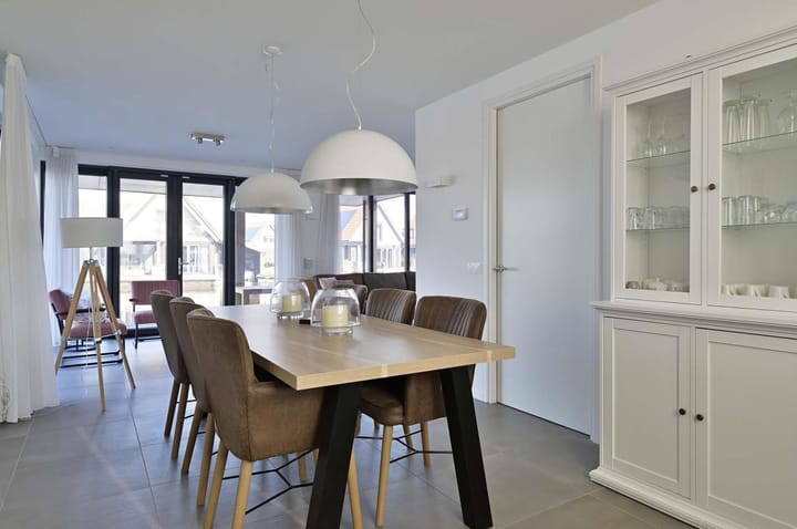 Foto 10 van Ossenzijlerweg 2-4