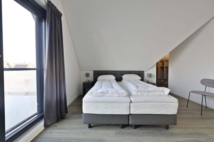 Foto 23 van Ossenzijlerweg 2-4