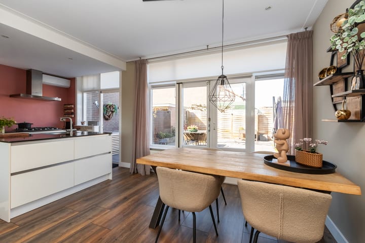 Foto 8 van Cornelis Tromplaan 26