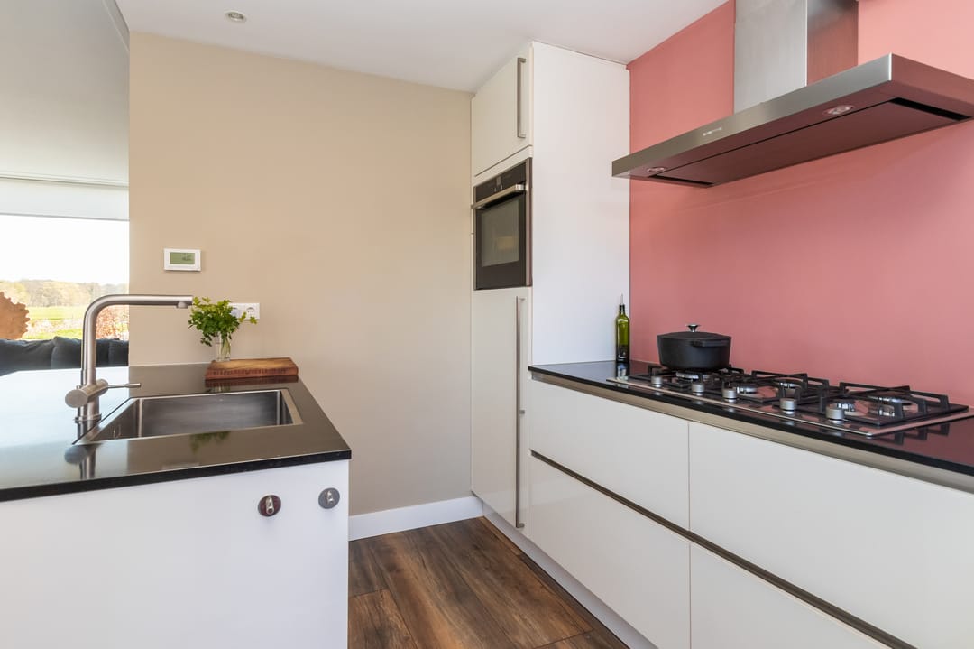 Photo 11 of Cornelis Tromplaan 26