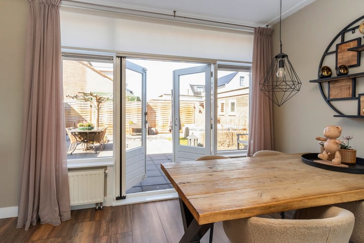 Foto 12 van Cornelis Tromplaan 26