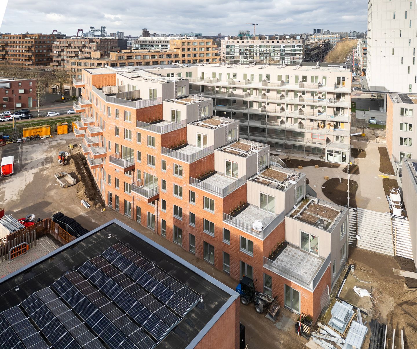 Foto 14 van Albertina Sisulupad 214