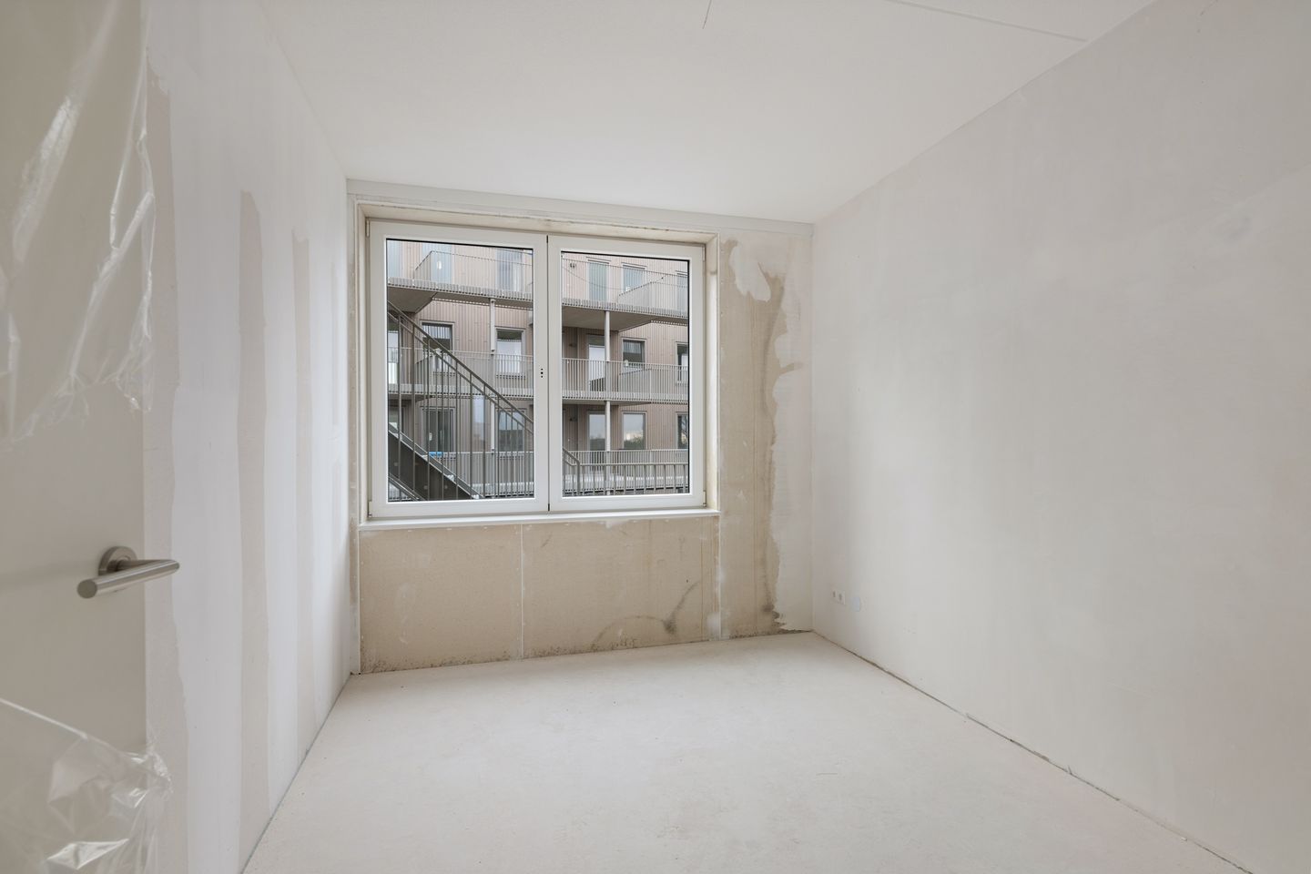 Foto 25 van Albertina Sisulupad 214