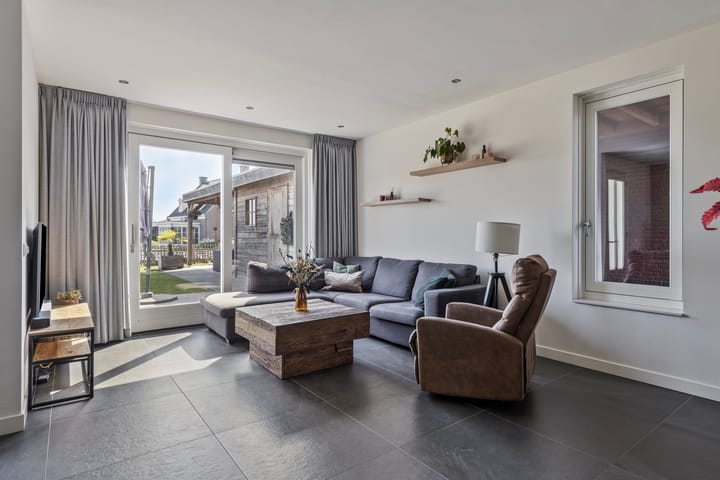 Foto 2 van Kaarsenmaker 44