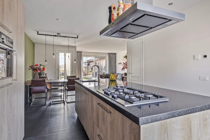 Foto 15 van Kaarsenmaker 44