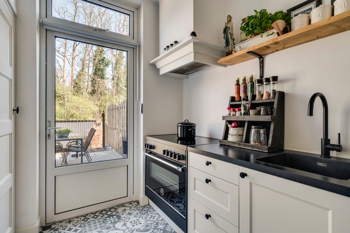 Foto 8 van Julianalaan 7