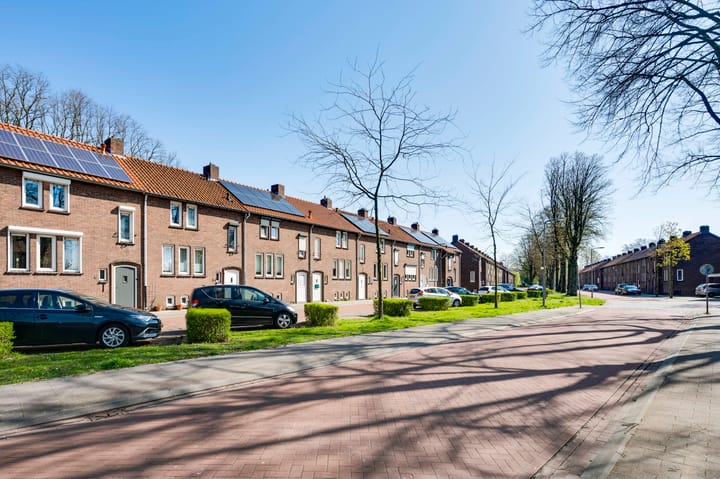 Foto 36 van Julianalaan 7