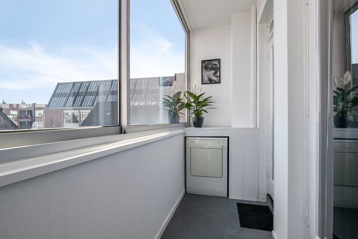 Photo 15 of Oosterstraat 50-C