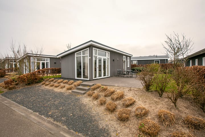 Foto 2 van Randmeerweg 8-514