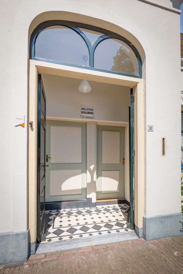 Foto 15 van Kerklaan 10