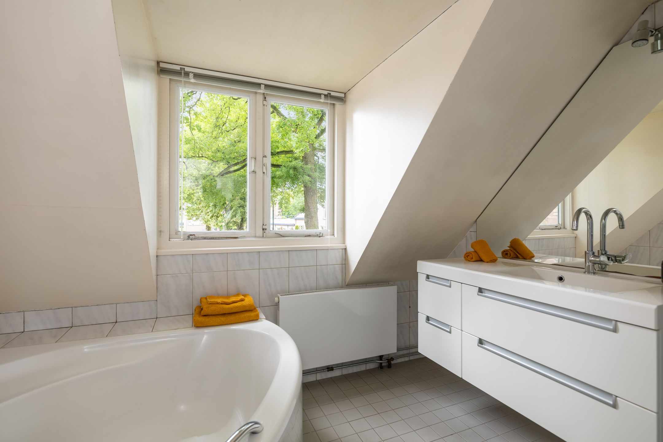 Foto 51 van Kerklaan 10