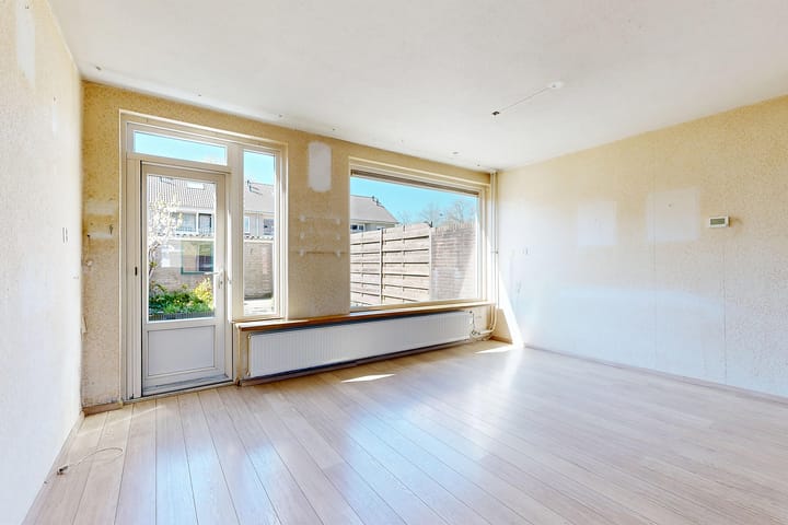 Foto 11 van Van Puttenstraat 75