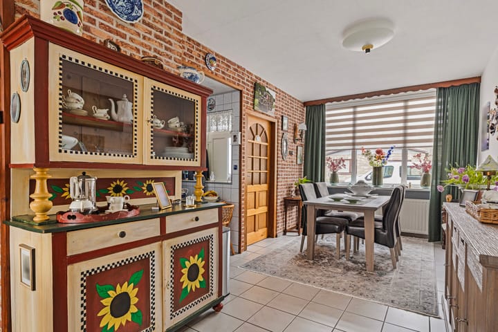 Foto 8 van Beneluxstraat 35