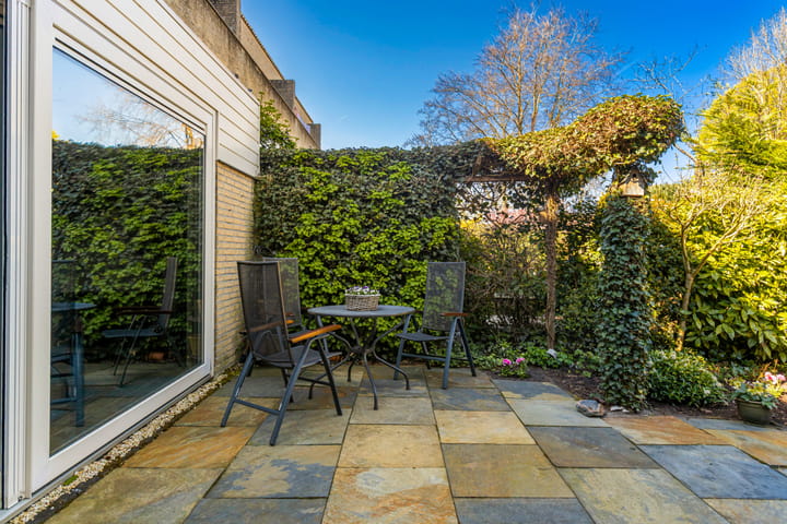 Photo 13 of De Vroedschap 64