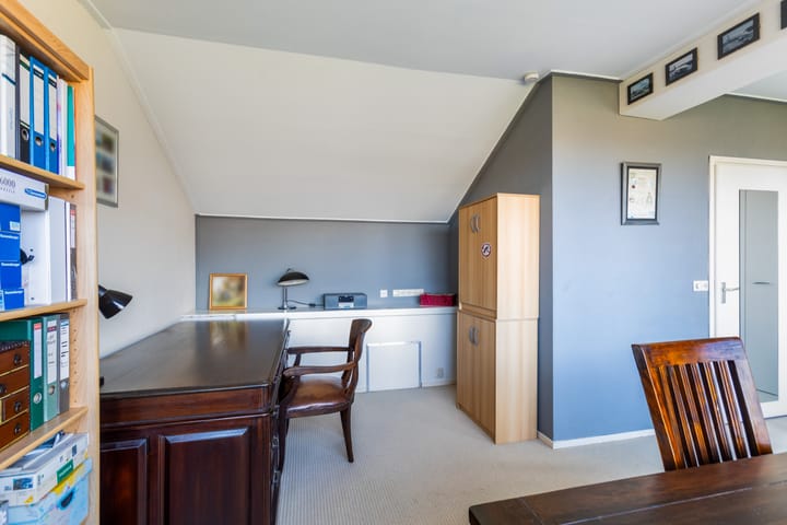 Photo 33 of De Vroedschap 64