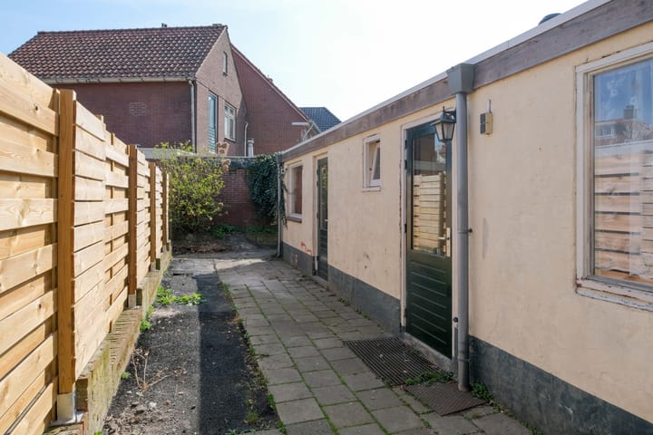 Foto 27 van J. Duikerstraat 6