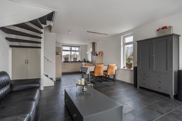 Photo 11 of Koningin Maximahof 24