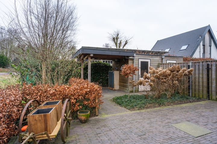 Photo 24 of Koningin Maximahof 24