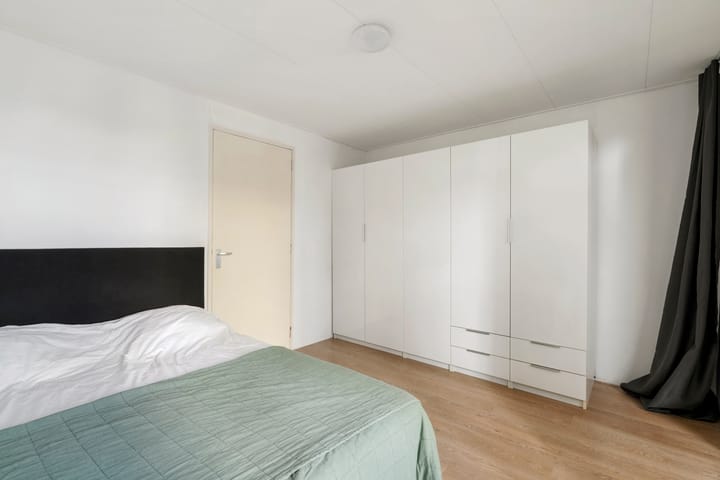 Photo 15 of Bentinckstraat 38-1