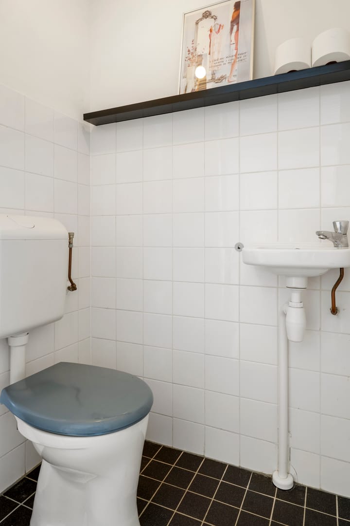 Photo 21 of Bentinckstraat 38-1