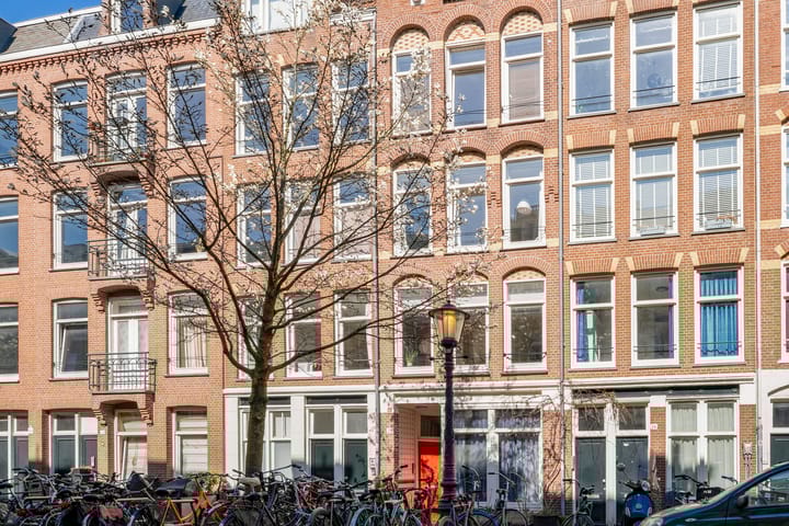 Photo 26 of Bentinckstraat 38-1