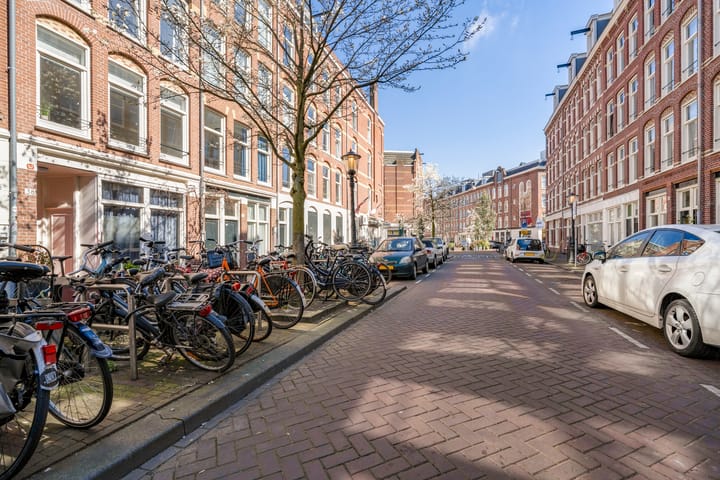 Photo 28 of Bentinckstraat 38-1