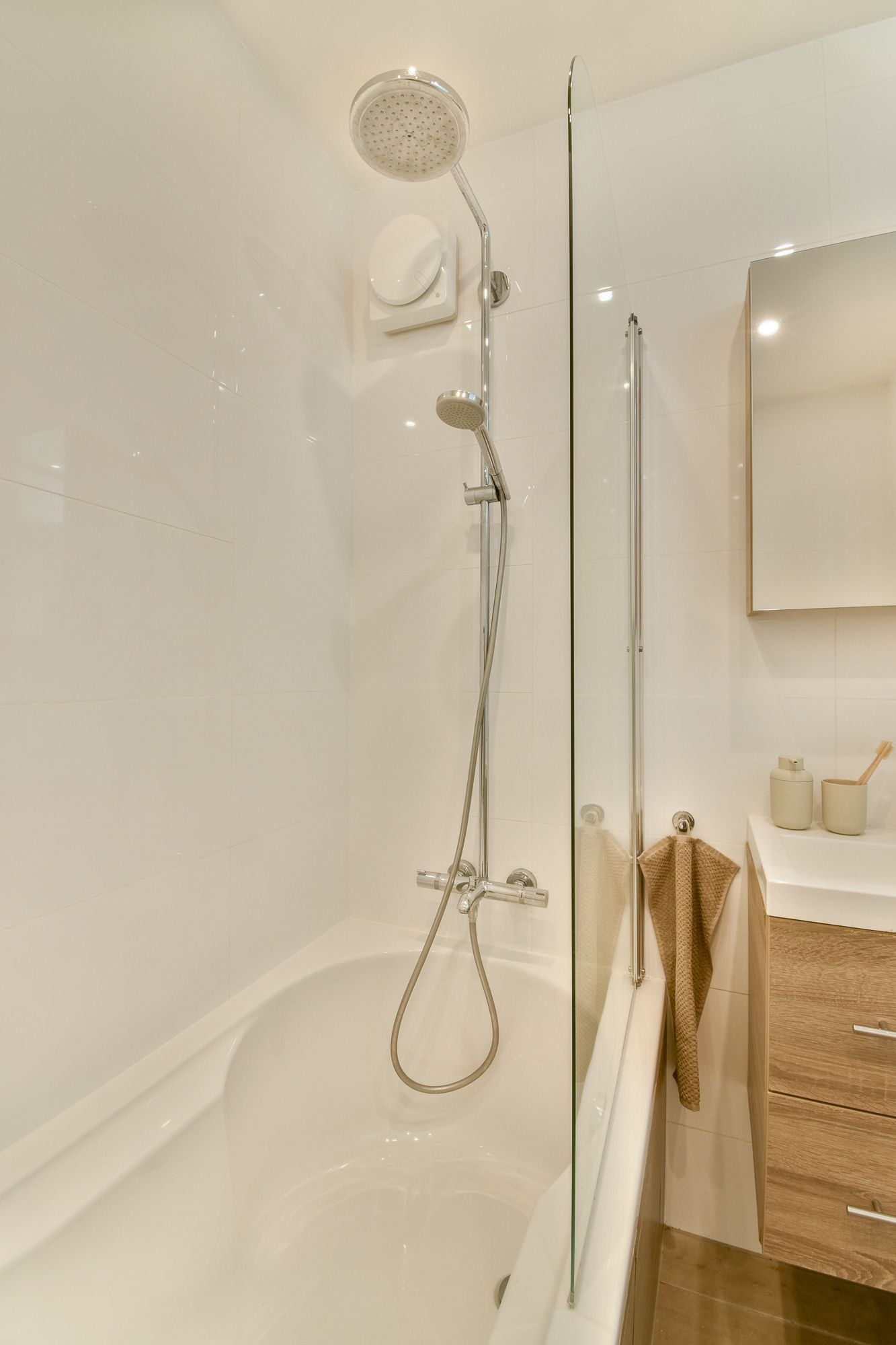 Photo 24 of Midscheeps 15