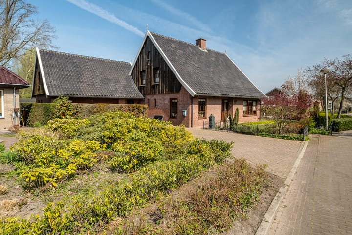 Foto 1 van J S Bachstraat 18