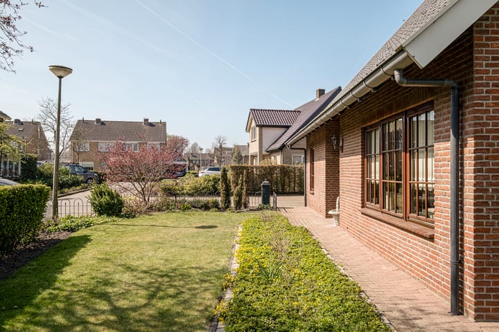 Foto 43 van J S Bachstraat 18