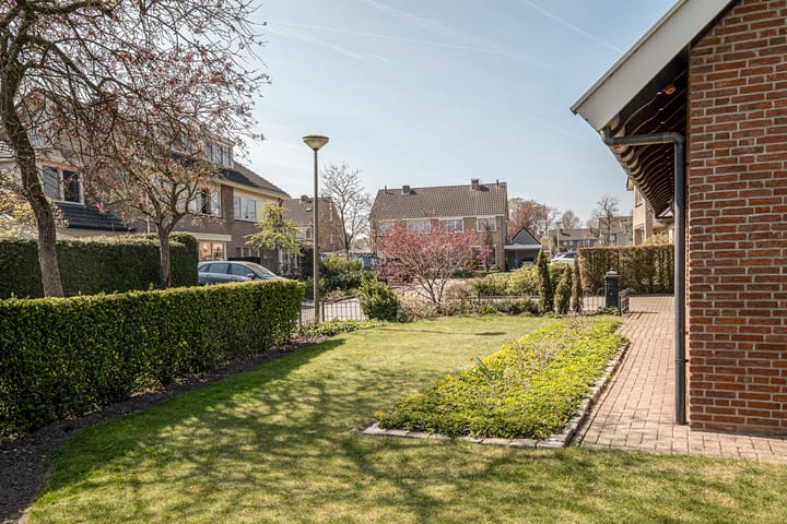 Foto 50 van J S Bachstraat 18