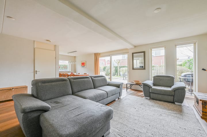 Foto 10 van Pieter Hellendaalweg 14