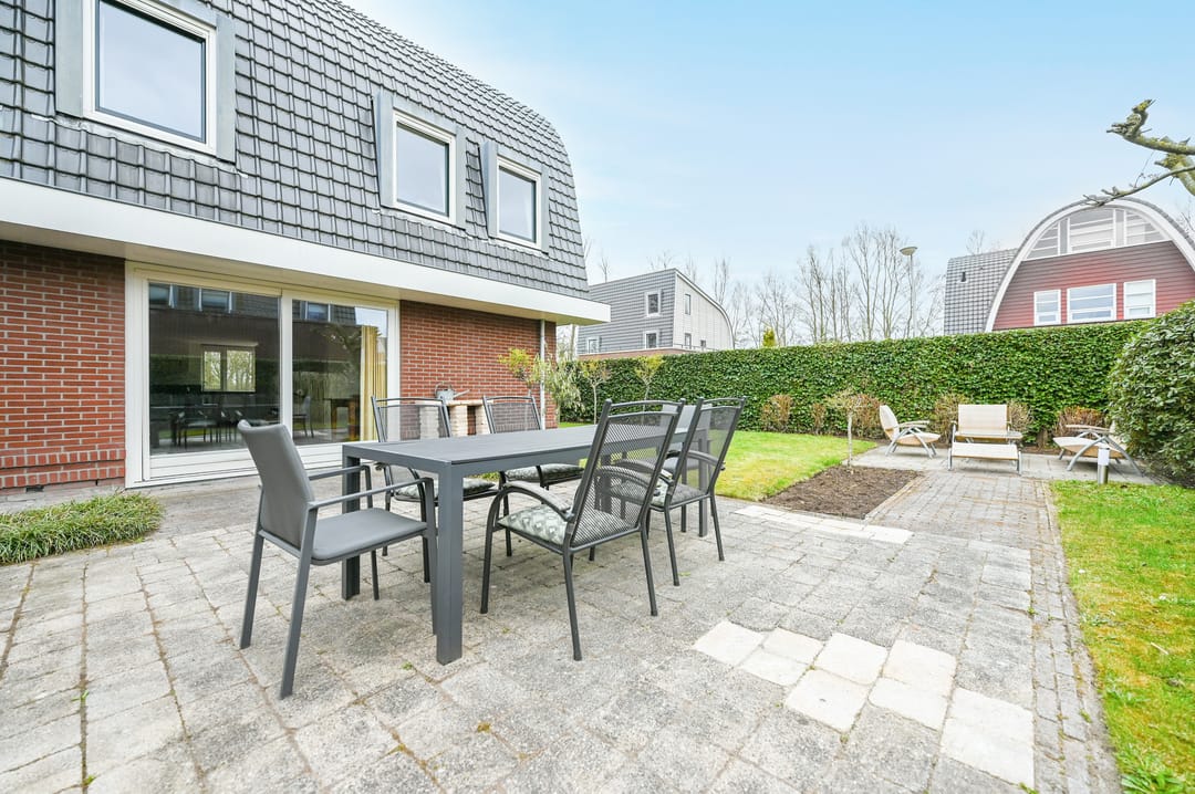 Foto 16 van Pieter Hellendaalweg 14