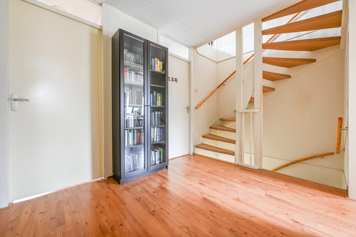 Foto 18 van Pieter Hellendaalweg 14