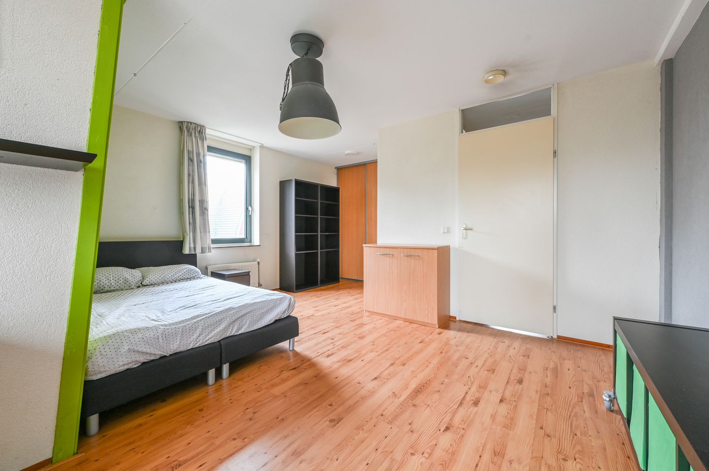 Foto 20 van Pieter Hellendaalweg 14