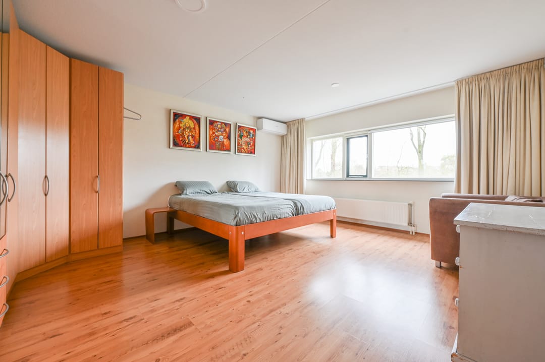 Foto 22 van Pieter Hellendaalweg 14