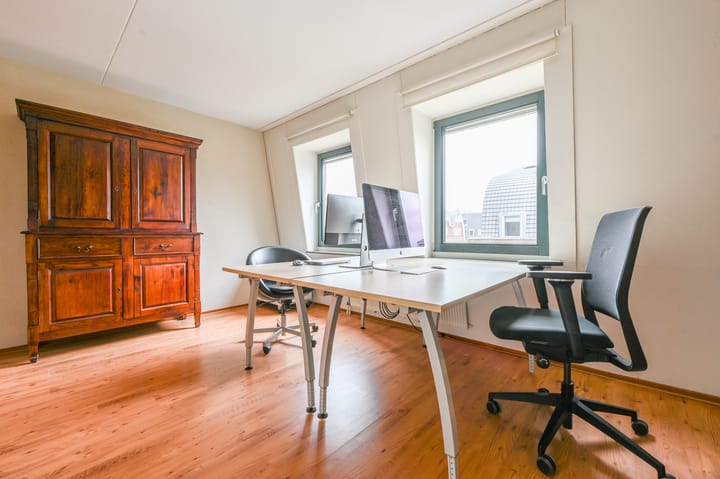 Foto 26 van Pieter Hellendaalweg 14