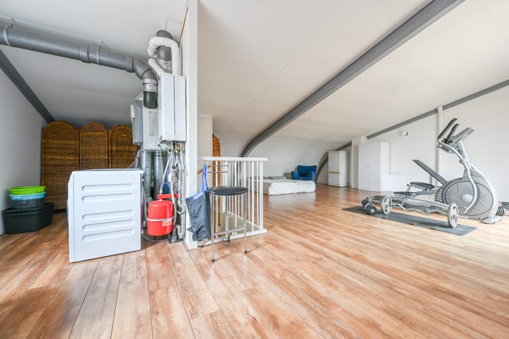 Foto 32 van Pieter Hellendaalweg 14